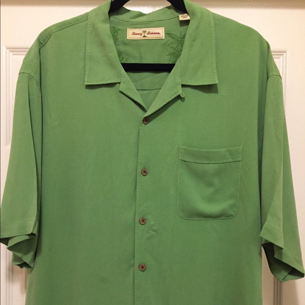 Tommy Bahama Men’s Silk shirt
